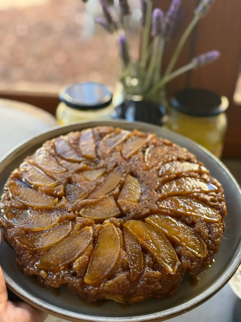 Upside Down Caramelised Apple Cake